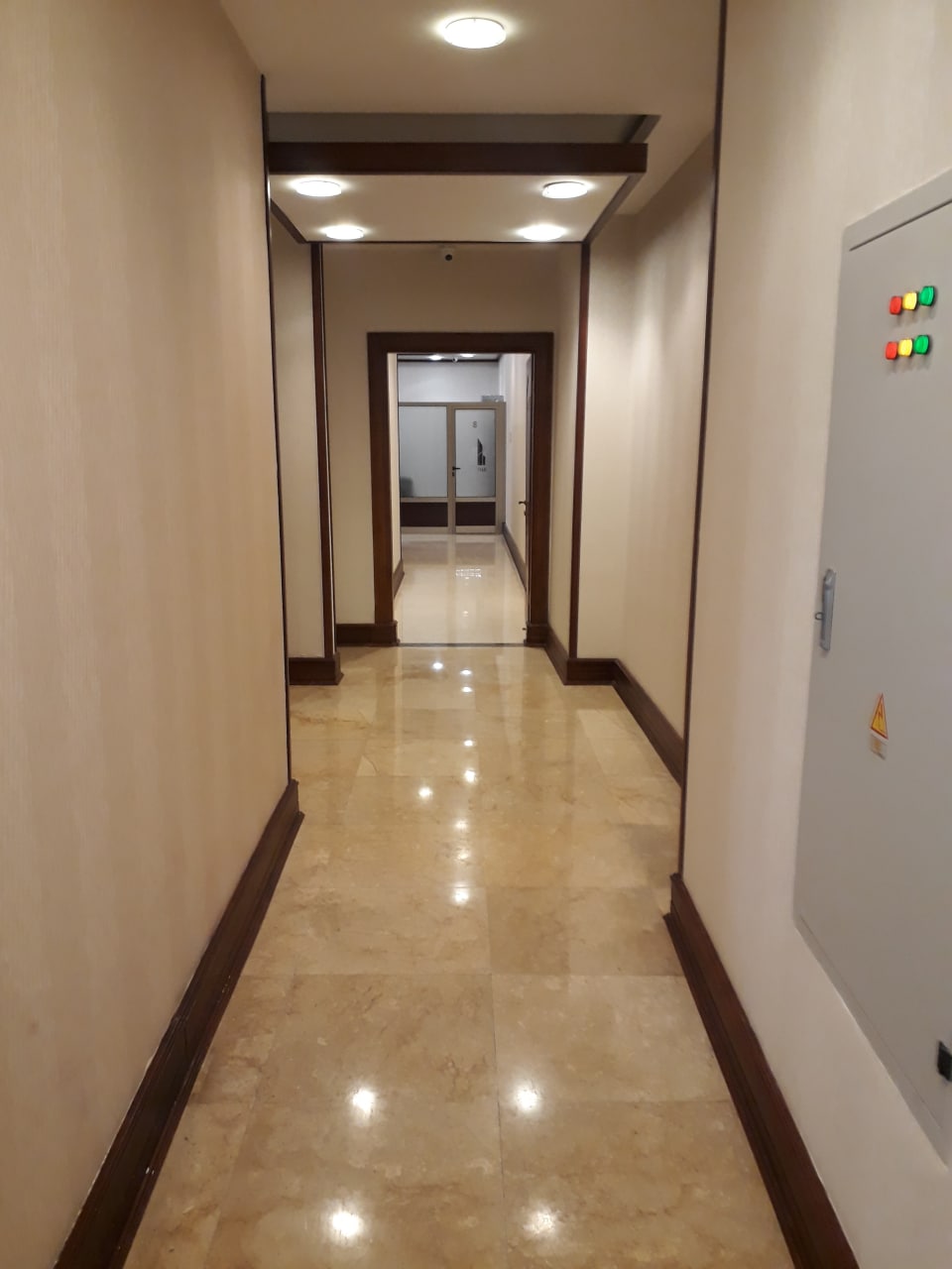 محیط همکاری و جلسات ایده‌سازان